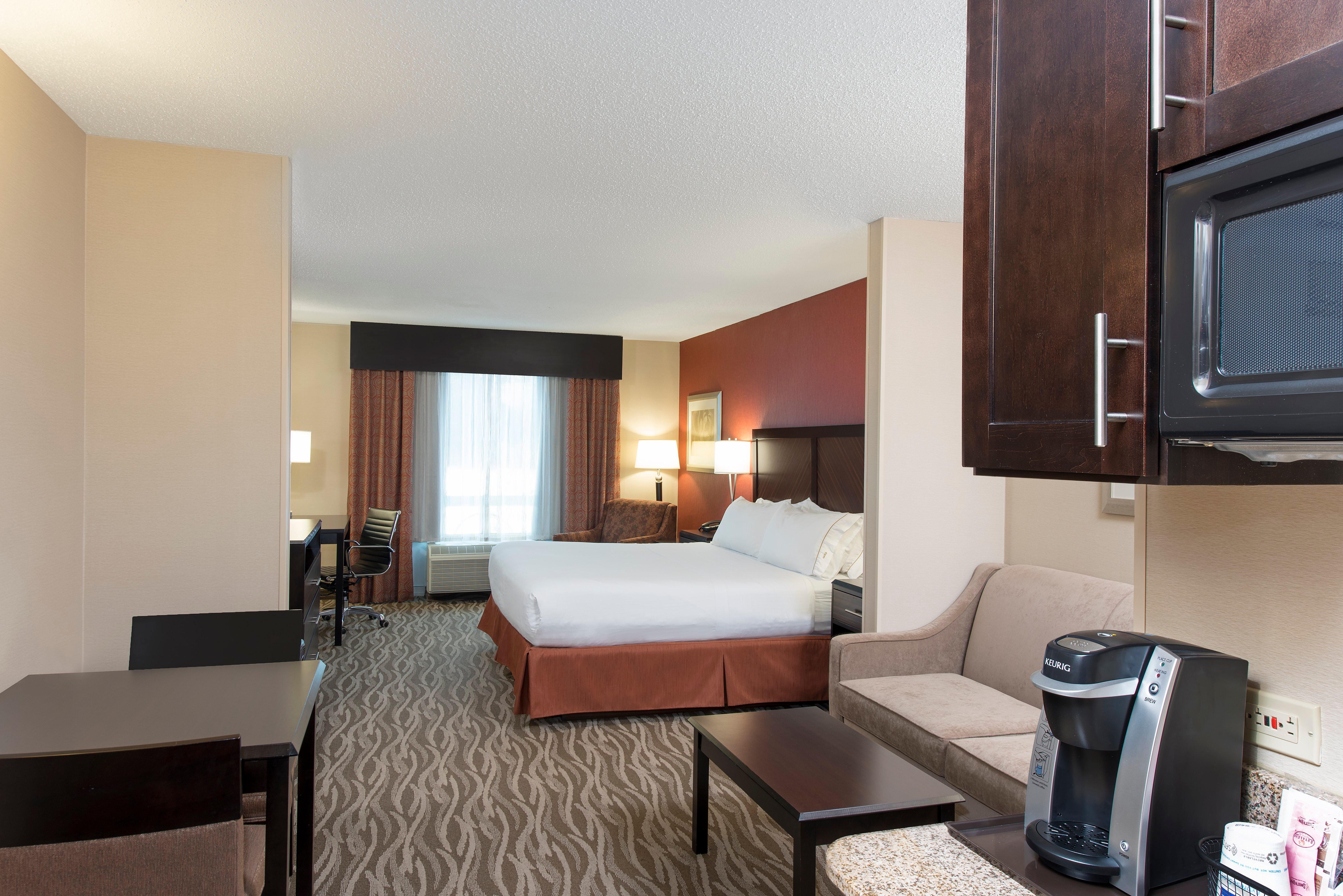 Holiday Inn Express Hotel & Suites Grand Rapids-North By Ihg Walker Exterior photo