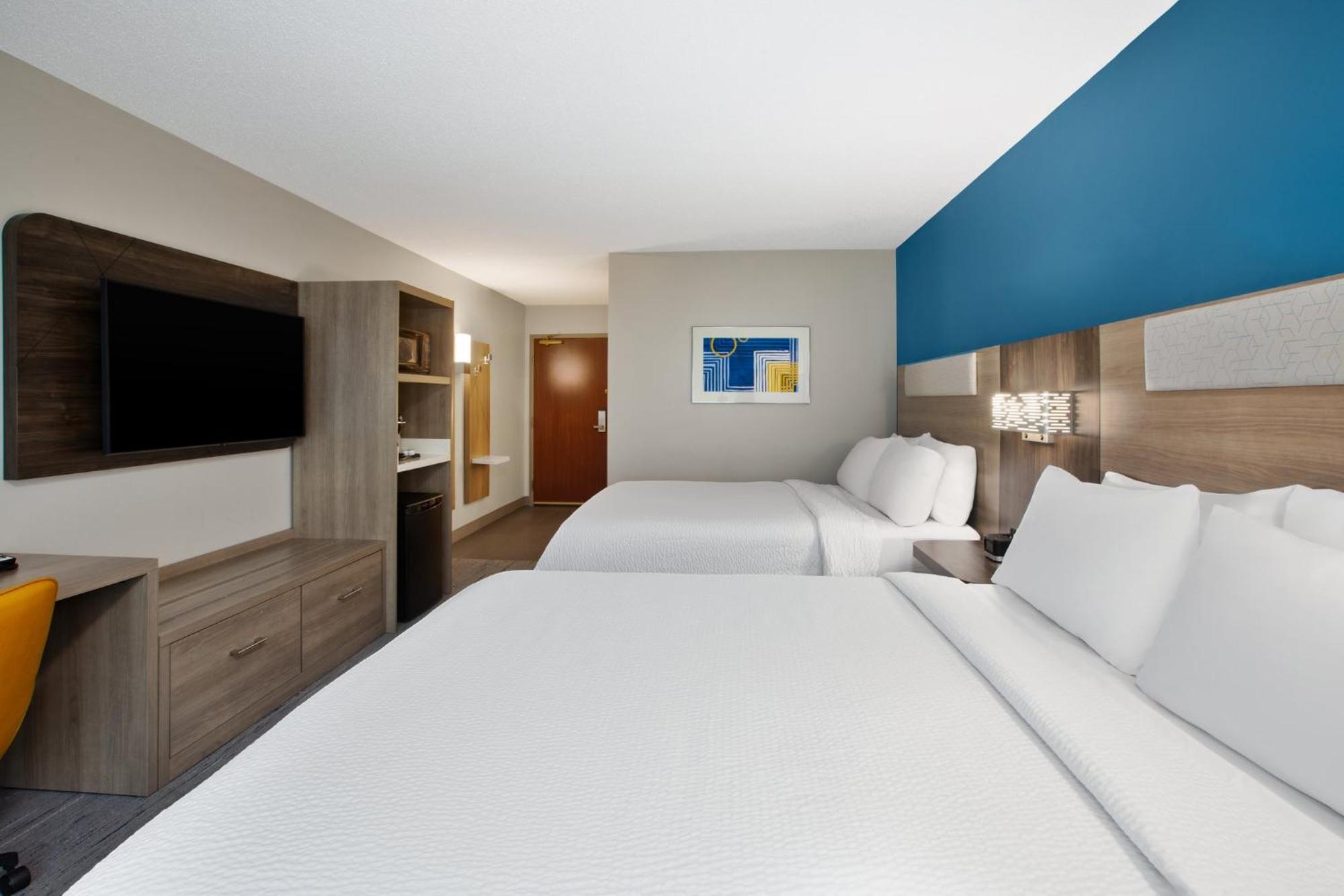 Holiday Inn Express Hotel & Suites Grand Rapids-North By Ihg Walker Exterior photo
